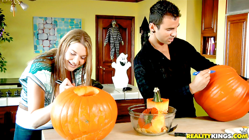 Fucking housewife having big tits in the big kitchen