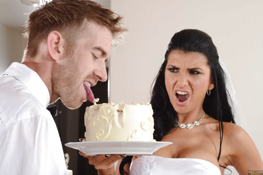 Romi Rain shows that you can both have the cake and eat it
