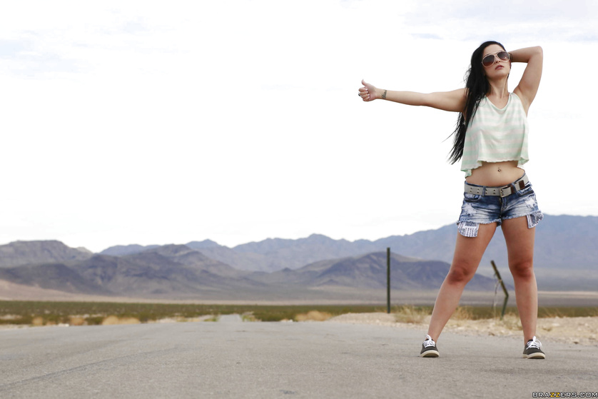 Tattooed brunette is looking for fantastic fuck session